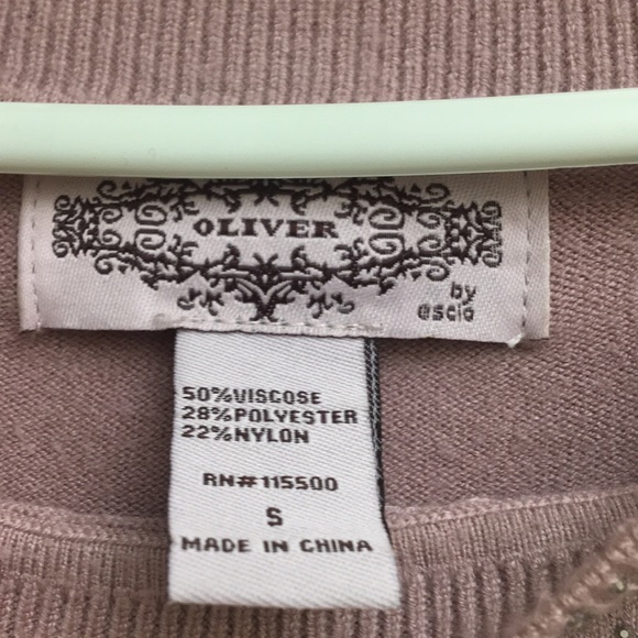 Light long sleeve shirt with stones. - Picture 6 of 6